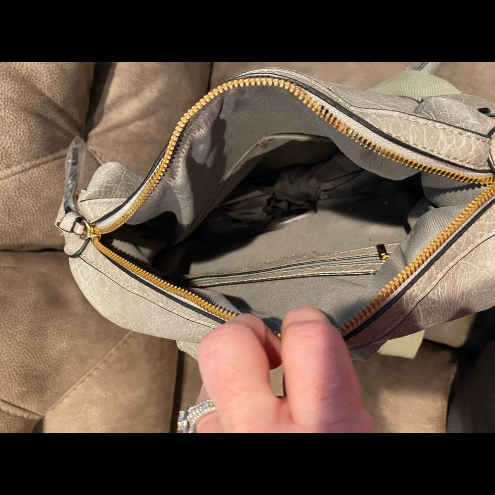 Gray backpack - Picture 3 of 11